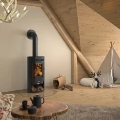 Kaminofen Justus Usedom 5 D 5,5 KW -Brunner Verkäufe Kaminofen Justus Usedom 5 D Schwarz Ambient 2 900x900