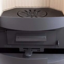 Kaminofen Novaline Gusto Back 8 KW 11 Kaminofen Novaline Gusto Back 8 KW -Brunner Verkäufe Kaminofen Novaline Gusto Back Korpus Schwarz Seitenteile und Topplatte in Serpentino Detail 2 900x900